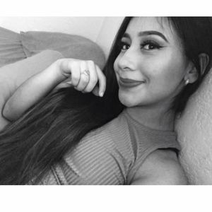 Meet your Posher, Itzel